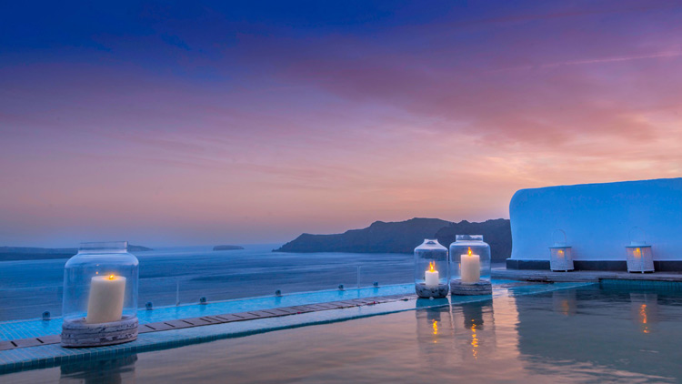 Honeymoon Suite Private Pool at Santorini Secret Suites & Spa