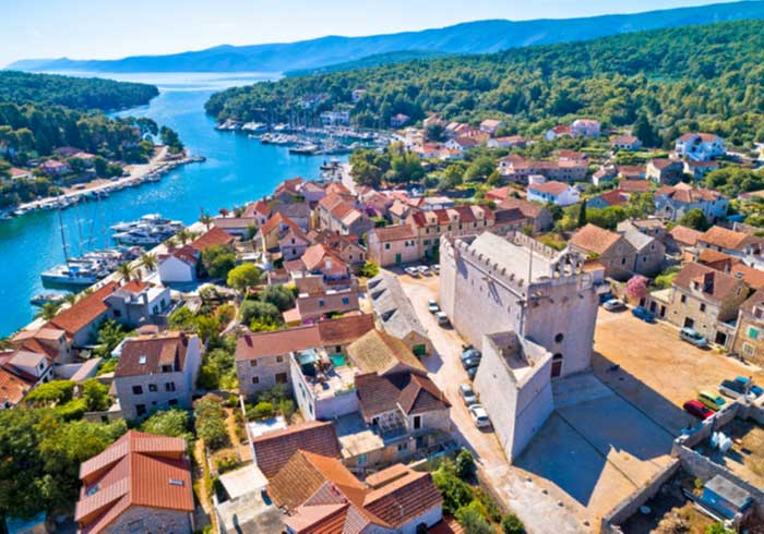Hvar Traditional Village - Romantic Honeymoon, Travelive
