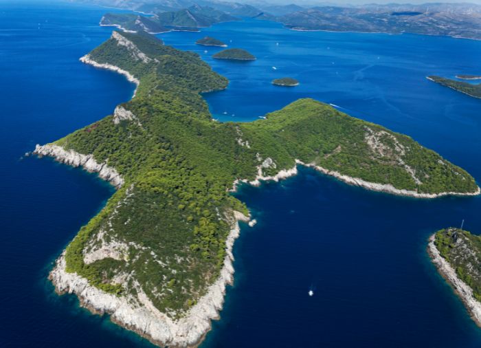 Luxury Vacation in Montenegro, Travelive