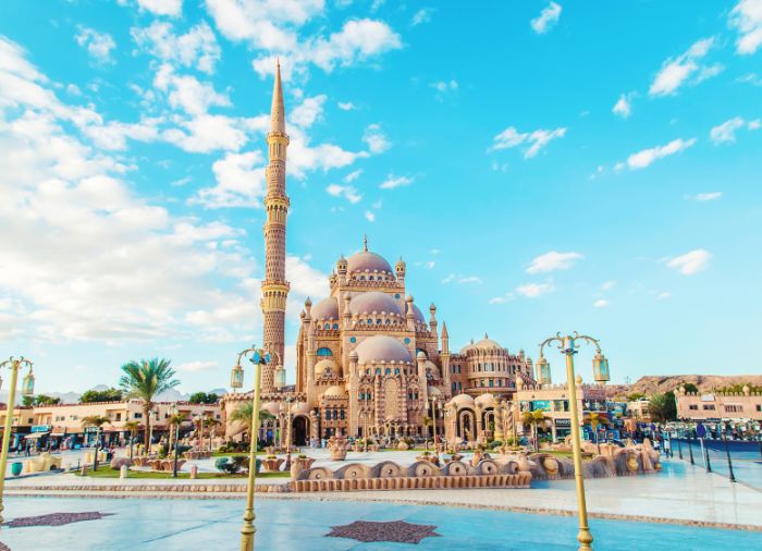 Egypt vacation tours with Travelive, luxury travel agency