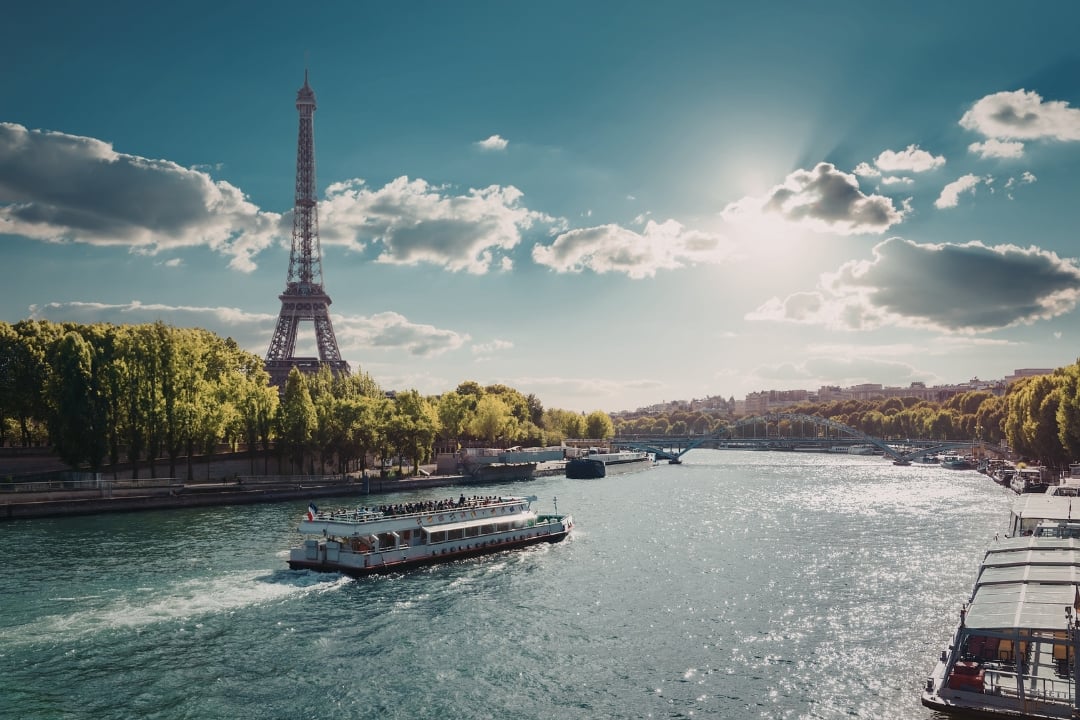 Essential Europe: London, Paris & Amsterdam Discovery Split - France Vacation Package Created By Travelive