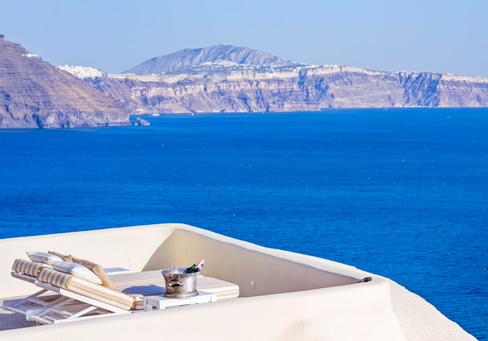 Canaves Suites – Santorini Honeymoon, Hellenic Beauty package, Travelive