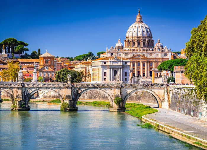 Saint Peter Basilica – Rome Honeymoon tours with Travelive, romantic luxury travel agency