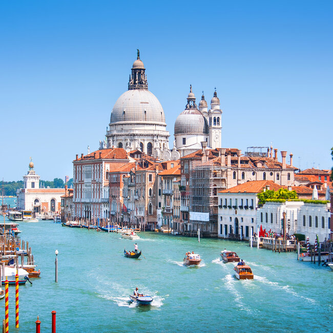 Venice, Top destinations in Italy, Gondola rides with Travelive packages