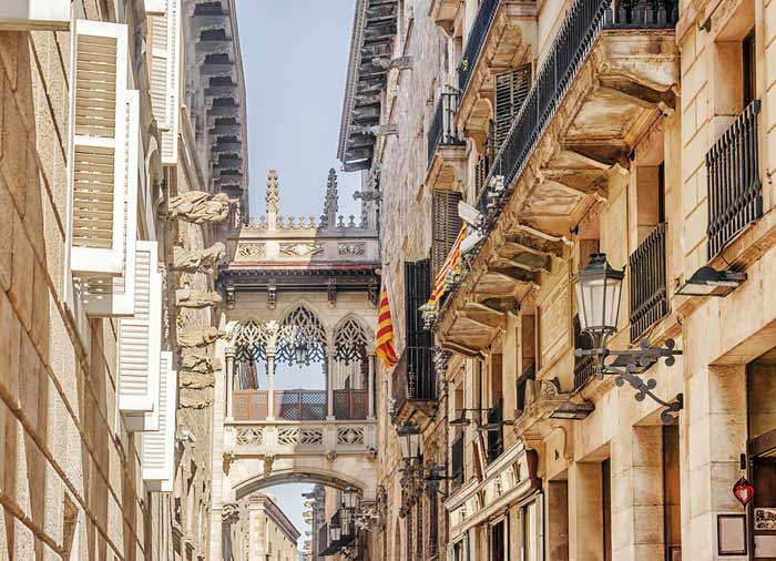 Gothic Quarter – Barcelona, Spain and Portugal tours with Travelive