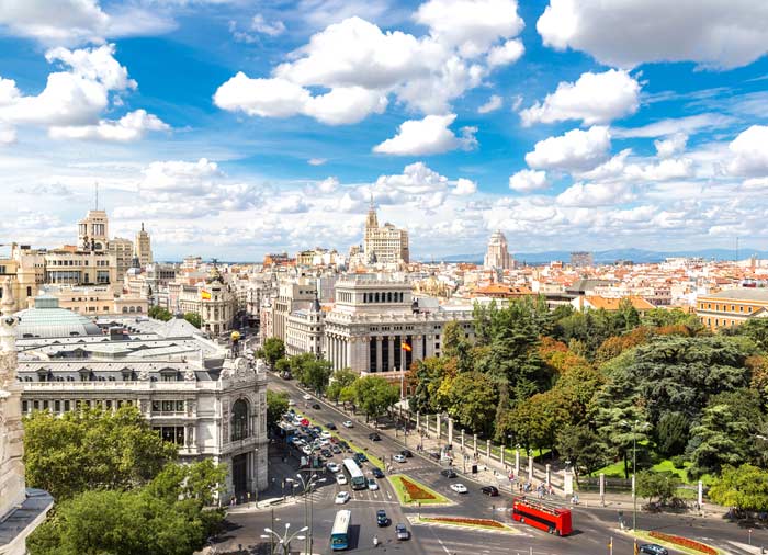 Plaza de Cibeles – Madrid Barcelona vacation packages by Travelive
