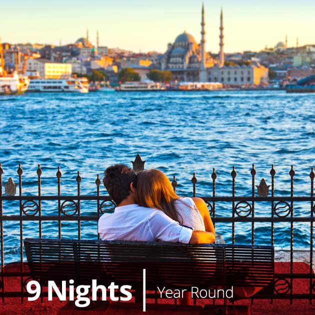 Couple in Istanbul - Turkey Honeymoon Packages, Travelive