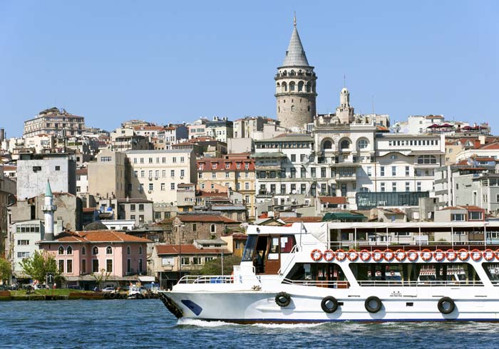 Bosphorus Cruise – Istanbul, Greece and Turkey honeymoon with Travelive, luxury travel agency